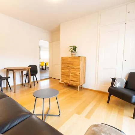 Charming In Apartment *