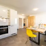 Apartamento Charming In São Moritz