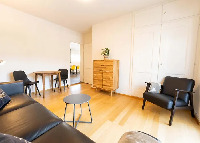 Charming In Apartment *